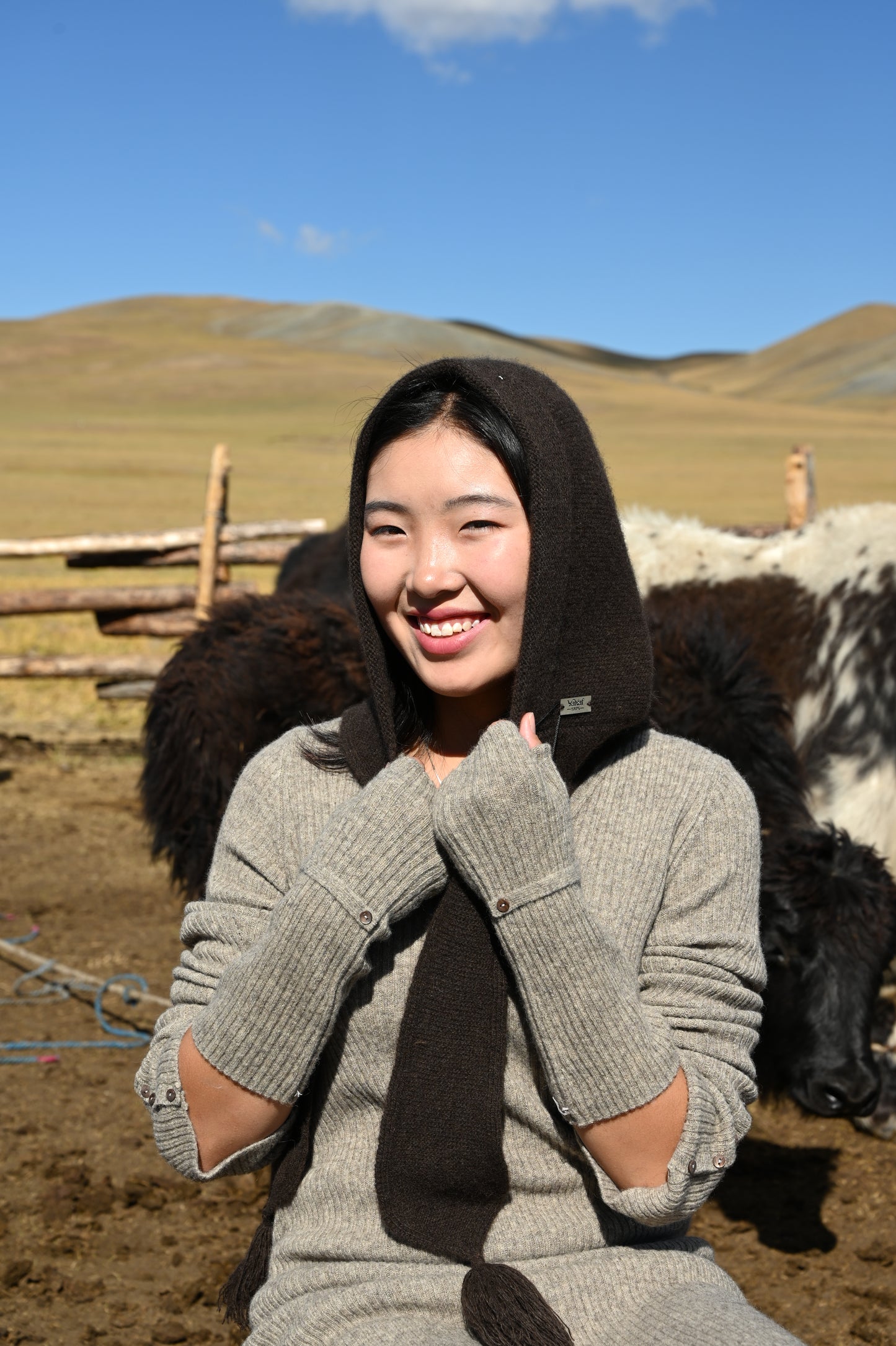 WOMEN'S YAK WOOL HAT