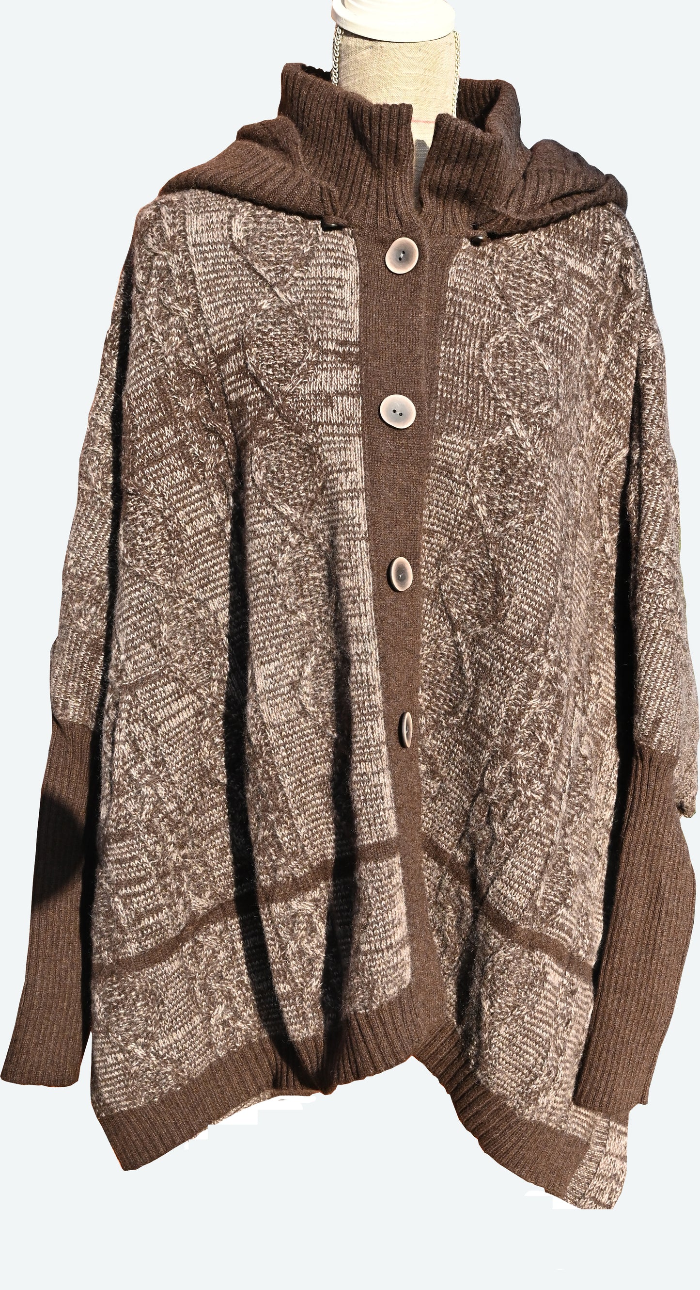 YAK WOOL PONCHO WITH HOOD